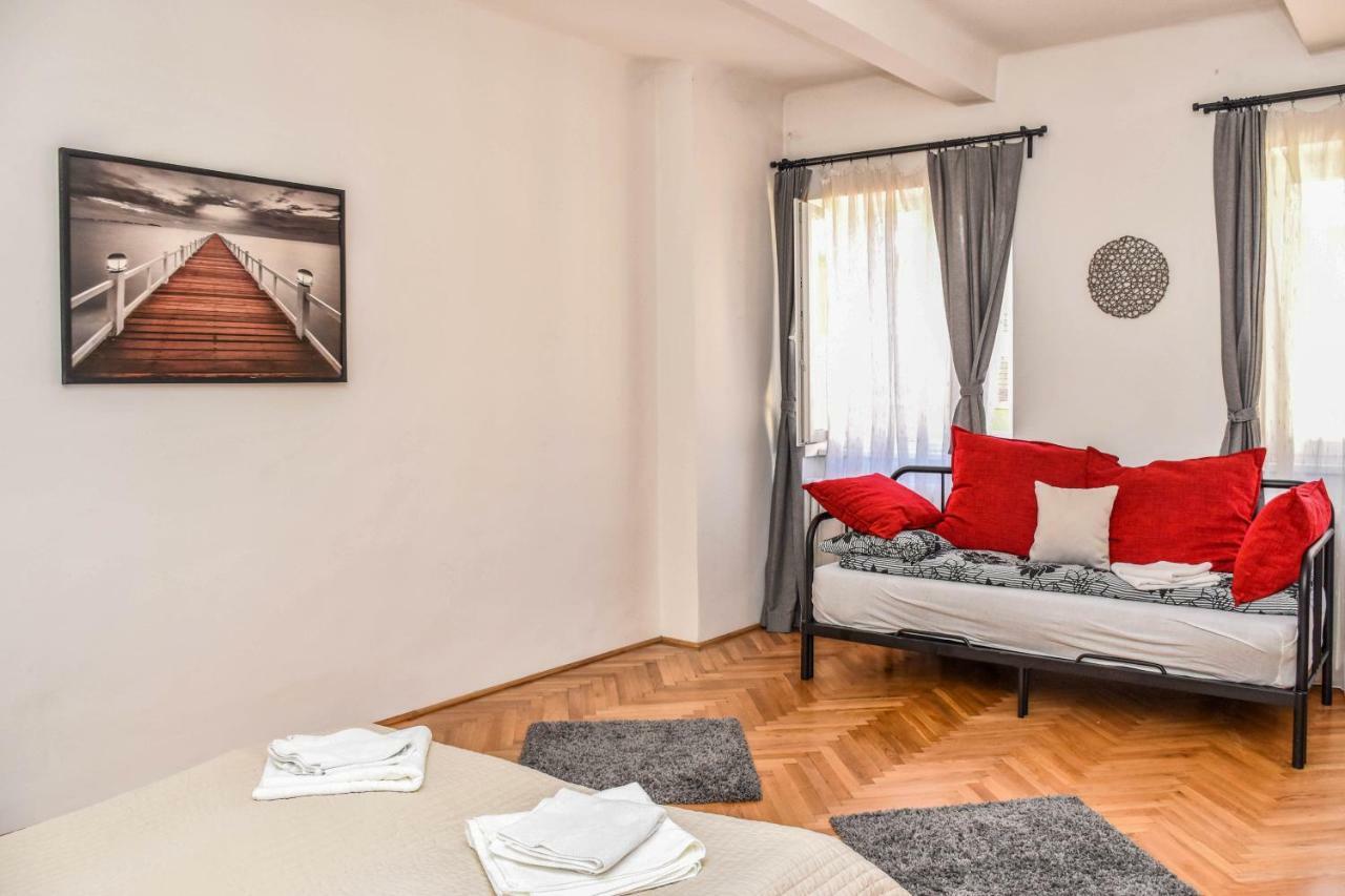 Diamond Astoria Apartments Budapest Luaran gambar