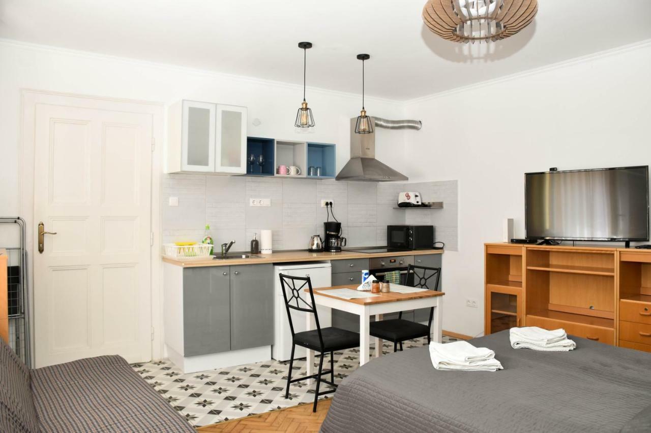Diamond Astoria Apartments Budapest Luaran gambar